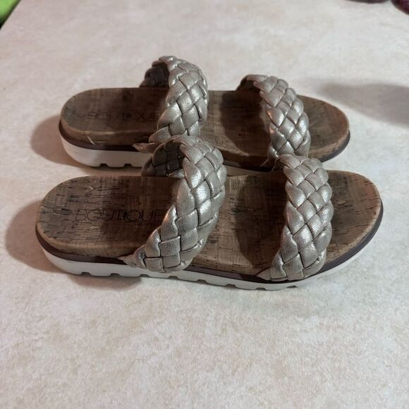 Boutique by Corkys shoes sandals women’s size 9 gold slip on - Picture 2 of 4